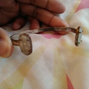 Kendra Scott bracelet